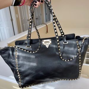 Medium Rockstud - Leather Tote